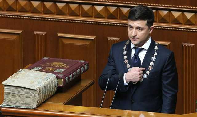 Адвокат «Слуги народа» сказал, когда Конституционный суд вынесет вердикт по досрочным выборам