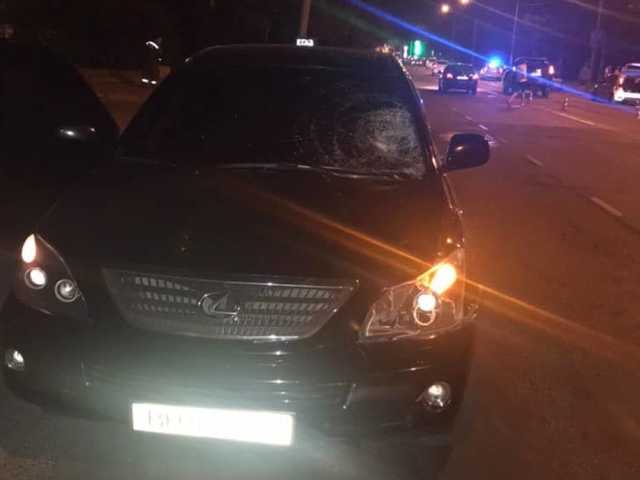 В Одессе водитель Lexus сбил мужчину, перебегавшего дорогу