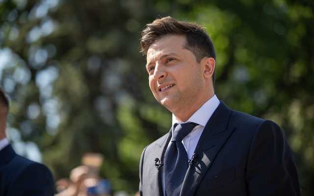 Обнародована программа официального визита Зеленского во Францию