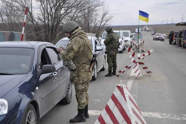 Пограничники передали полиции воевавшего на Донбассе наемника РФ