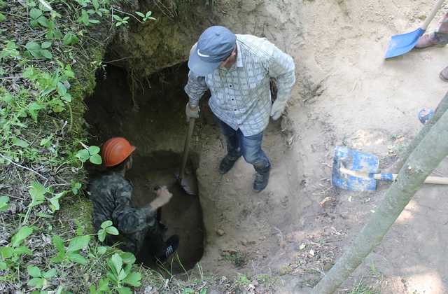 Искали более 300 лет: на Черкасщине нашли вероятную могилу Богдана Хмельницкого