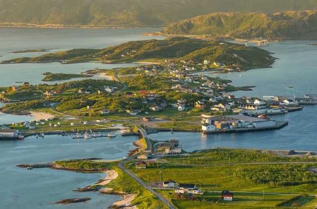 Жители норвежского острова решили отменить время