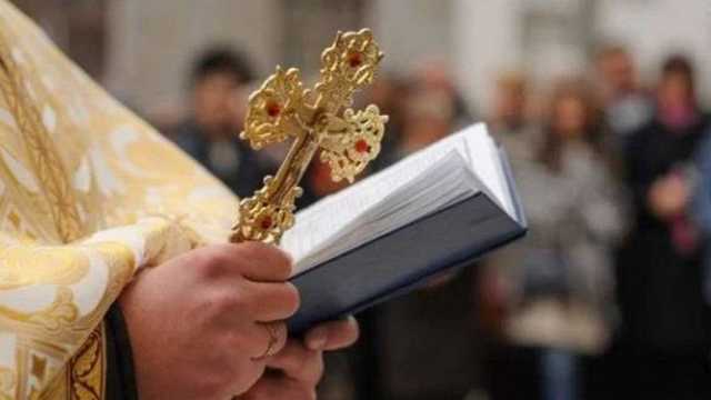 ПЦУ разрешила своим прихожанам сидеть во время богослужения