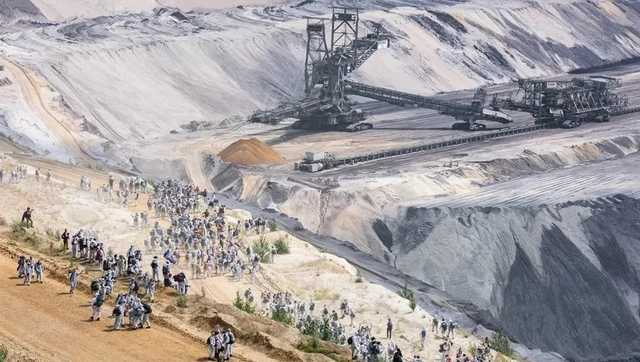 Самую крупную угольную шахту Германии атаковали климатические активисты – есть пострадавшие