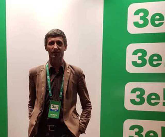 Исправлял 6 раз: новый "сотрудник АП" Зеленского ярко опозорился в сети