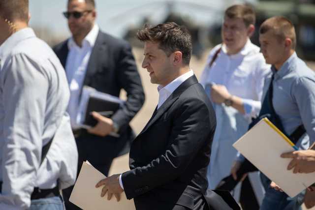 Рада до сих пор не показала текст закона Зеленского о снижении тарифов