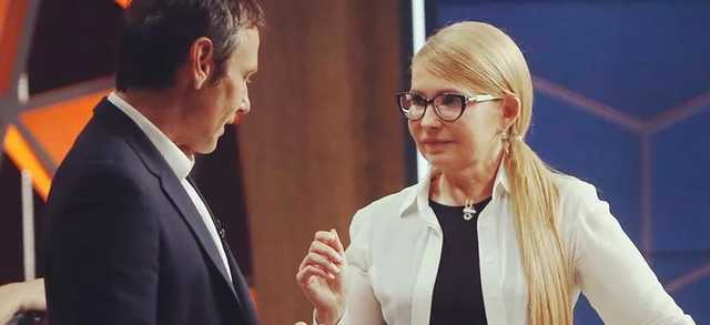 Тимошенко приласкала Вакарчука после дебатов