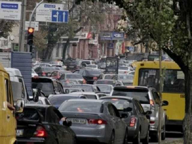 Киев вошел в топ-5 городов с самыми ужасными пробками