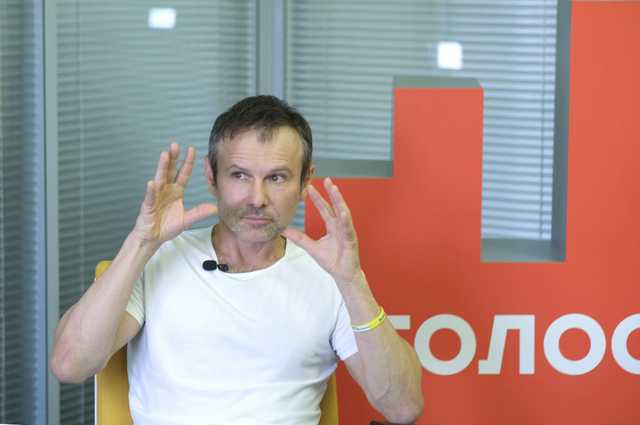 Вакарчук назвал главную причину бедности украинцев и пообещал ее решить