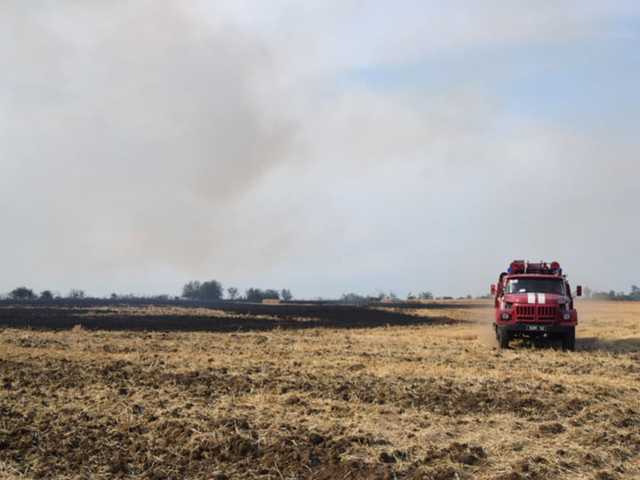 Рятувальники Миколаївщини рятують урожаї від навмисних підпалів
