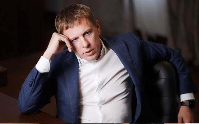 Хомутынник рассказал, почему сложно отказывать старшему товарищу Коломойскому