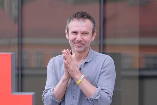 У Порошенко кидаются г*вном в Вакарчука, это печально – пресс-секретарь