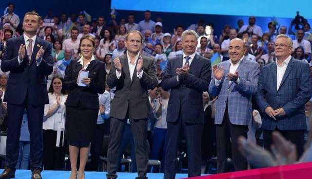 А кто открыл двери в Украину путинскому агенту? — Гайдай