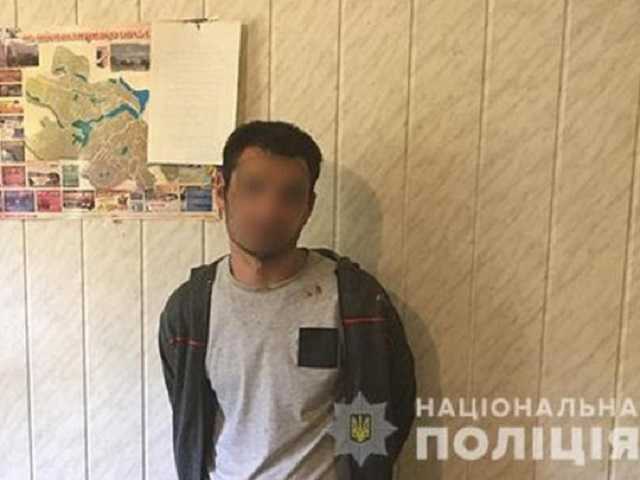 На Черкащине дебошир едва не убил полицейского за сделанное замечание