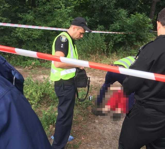 В Киеве от взрыва гранаты на улице погиб мужчина