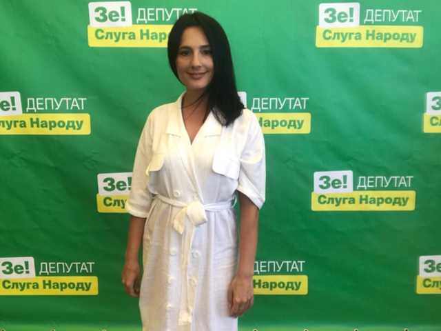 Жена Борзова и.о ДУСи идёт в депутаты Слуга народа