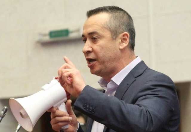 Кандидат в нардепы Краснов попал в новый скандал с фейковым соцопросом