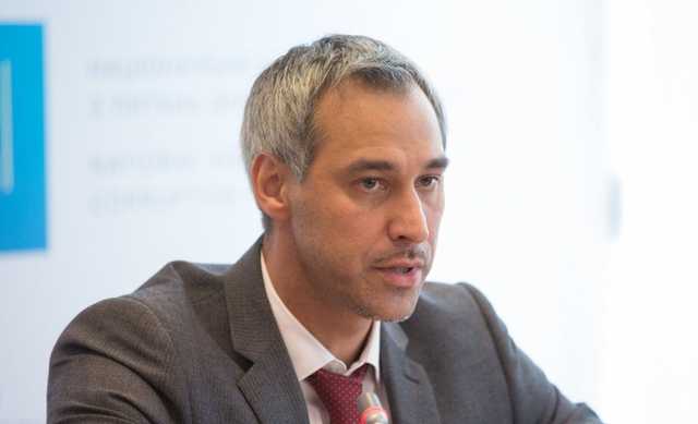 Президент планирует отменить указ Порошенко о местных судах — Рябошапка