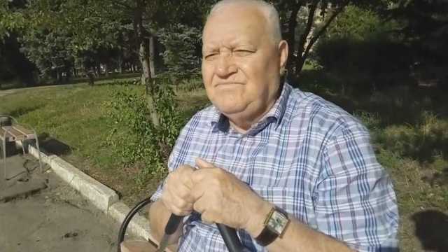 «Я возмущен антиукраинской политикой Зеленского»: жители Краматорска — об отмене парада