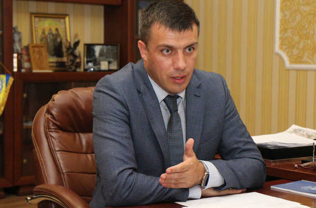 За пару лет работы в МВД кандидат в нардепы Духно разбогател на миллионы