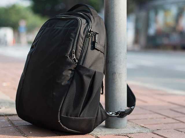 В Киеве у мужчины украли рюкзак с 400 тысячами гривен, введен план «Перехват»