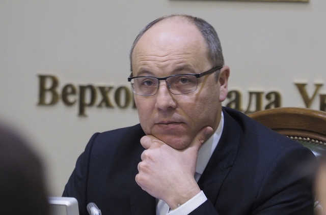 Зеленский попросил Парубия вернуться