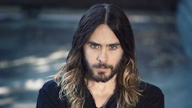 Размахивал украинским флагом и искал борщ: Джаред Лето дал концерт в Киеве