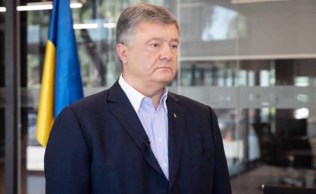 При моем президентстве никто из коллаборационистов или представителей "пятой колонны" не баллотировался ни на одних выборах, - Порошенко