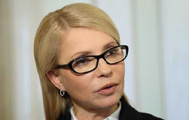 Тимошенко проголосовала на выборах: "Сегодня никто не знает, кто будет премьером"