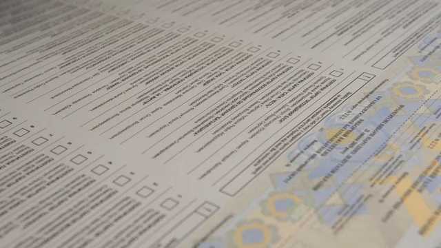  112 .   - 42,7%,   - 12,9%