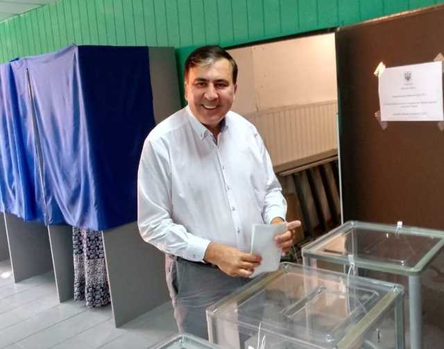 Саакашвили проголосовал за партию Зеленского