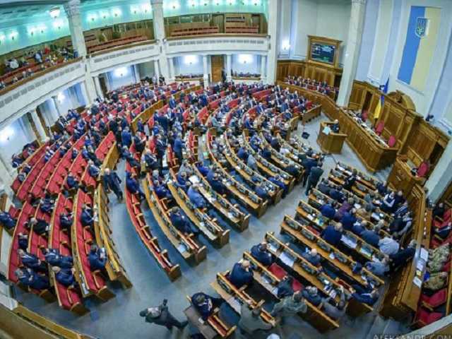 Меньше половины: опубликована окончательная явка на выборах в Раду