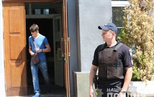 В Киеве на двух участках для голосования были замечены серьезные нарушения