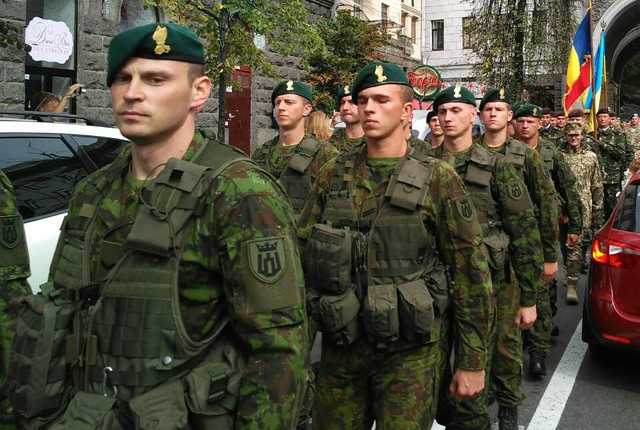 У Литві оштрафували майже 7000 “уклоністів”