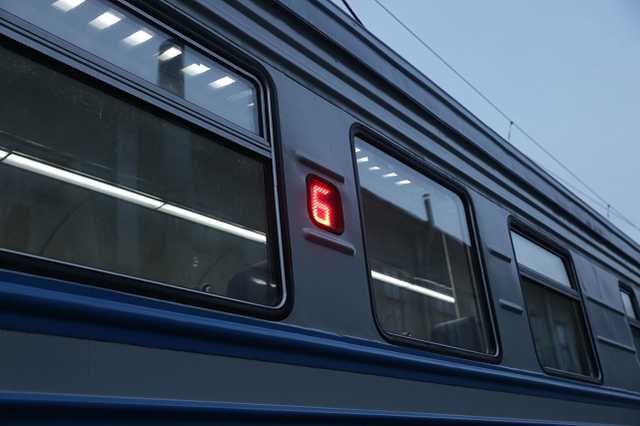 Огромные штрафы и турникеты: в Укрзализныце рассказали, как будут бороться с безбилетниками