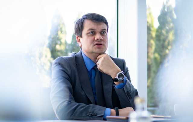 Лидер "Слуги народа" оконфузился и рассмешил журналиста