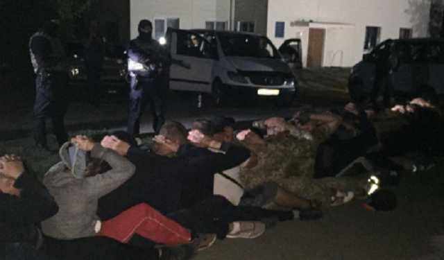 На Харьковщине рейдеры пытались захватить агрофирму: задержаны российские бандиты