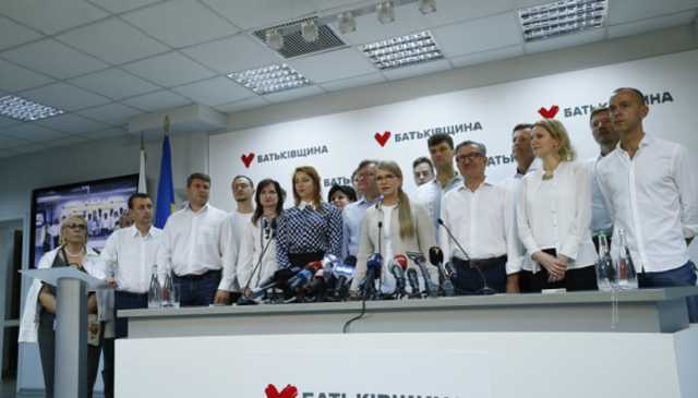 Обошли в последний момент: "Батьківщина" пополнилась двумя мажоритарщиками