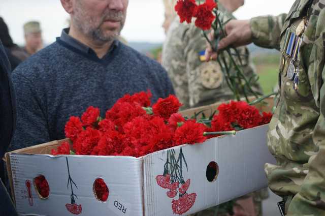 У Запоріжжі попрощалися з бійцем 93 ОМБР Олександром Найдьоновим