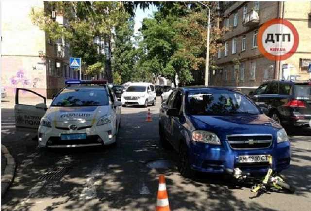У Києві таксист збив 4-річну дитину на переході