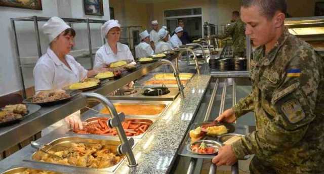 «Ибо нефиг»: Фемида отменила Указ о переходе ВСУ на качественное питание