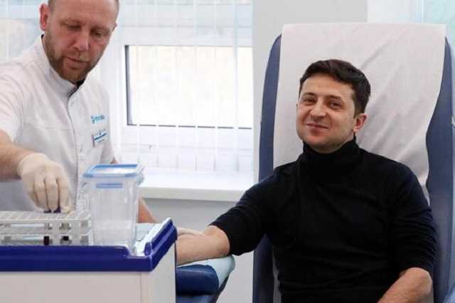 Бравший у Зеленского анализы друг заговорил о смерти президента