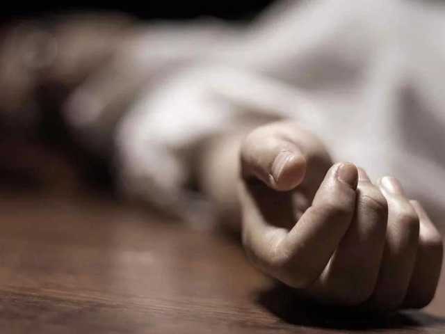 В подъезде на Херсонщине нашли мертвеца: тело было синим от побоев