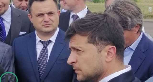 Визит Зеленского в Черкассы: на встречу пускали только бандитов, политиков и священников – активист