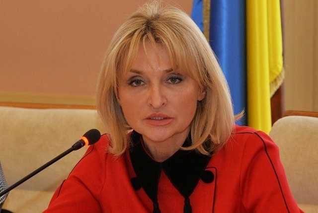 Доллар по 100 гривен: Жена Луценко давала страшный прогноз, пугая Зеленским