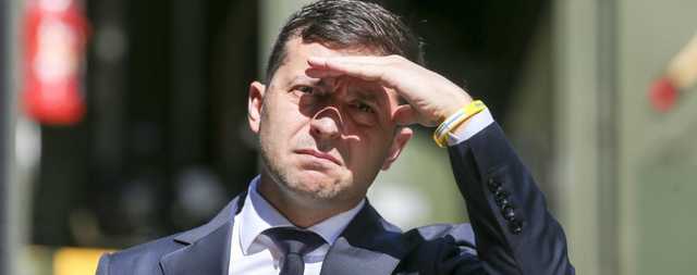 Зеленского и его "слуг народа" высмеяли в метком комиксе