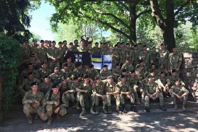 "Станьте на колени!" Отец морпеха обратился к Зеленскому