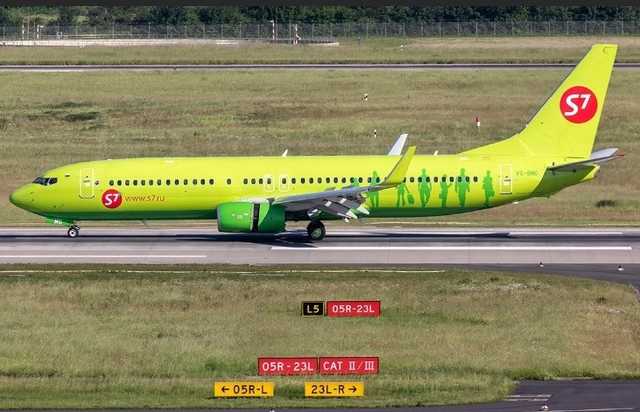 Міністр інфраструктури пояснив, чому російський літак пролетів над Львовом