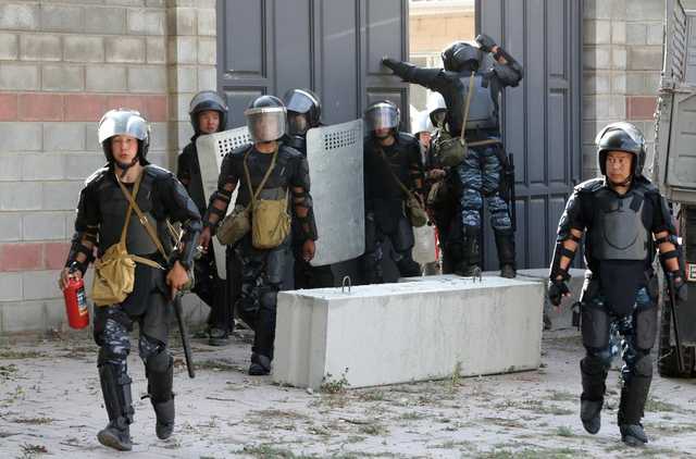 У Киргизстані затримали близько 40 прихильників екс-президента Атамбаєва