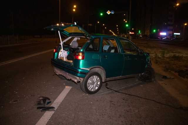 В Киеве водитель легковушки устроил ДТП и пытался скрыться от полиции